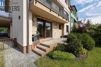 Prodej bytu 2+kk, 64 m², Praha 6 – Suchdol, s předzahrádkou,