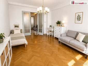 Prostorný byt v top stavu, 3+1, 80 m2 + balkon 2 m2, zahrada