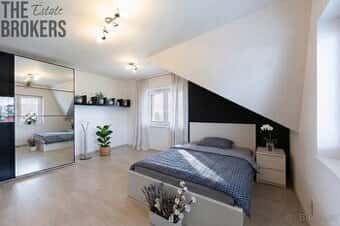 Prodej bytu 4+kk, 97 m², sklep 11 m², 2 parkovací stání, Pra