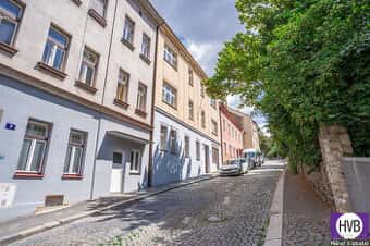 Prodej bytu 1+kk 29 m2, OV, Praha 4 - Podolí