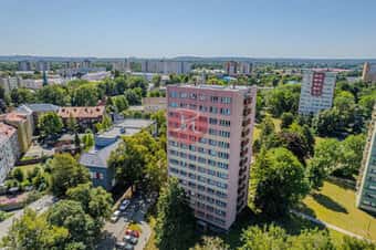 Bohumín jako na dlani – byt 2+1 s balkónem v 11. patře, 44 m