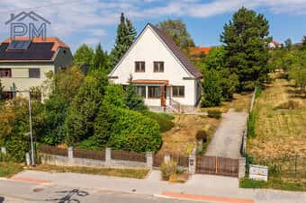 Prodej rodinného domu 7+1, 244 m2, pozemek 1993 m2, Babice n