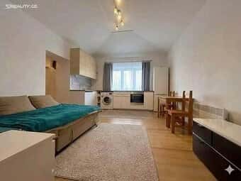 Prodej bytu 2+kk, centr Hostivice
